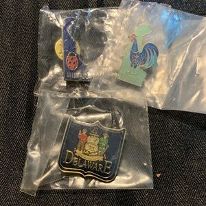Delaware Souvenir Pin Set